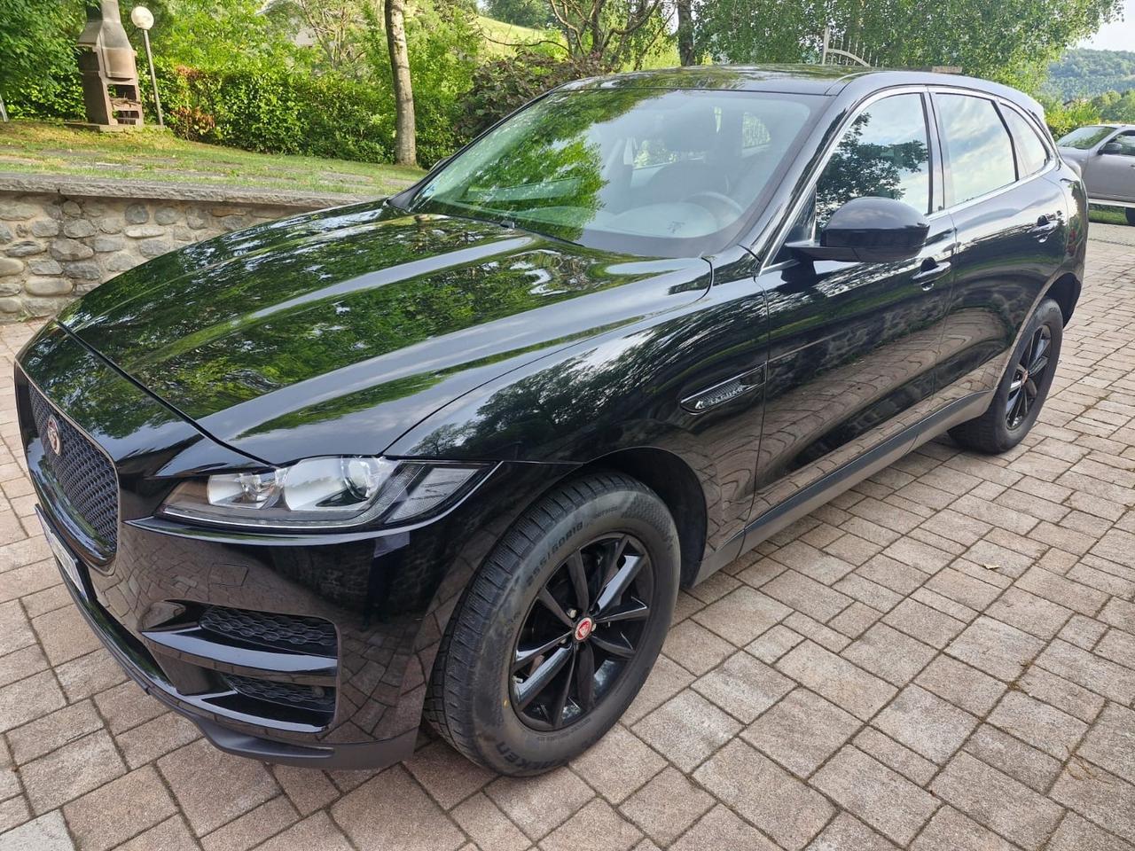Jaguar F-Pace 2.0 D 180 CV AWD Prestige