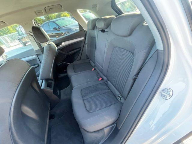 AUDI Q5 2.0 TDI quattro S tronic Business