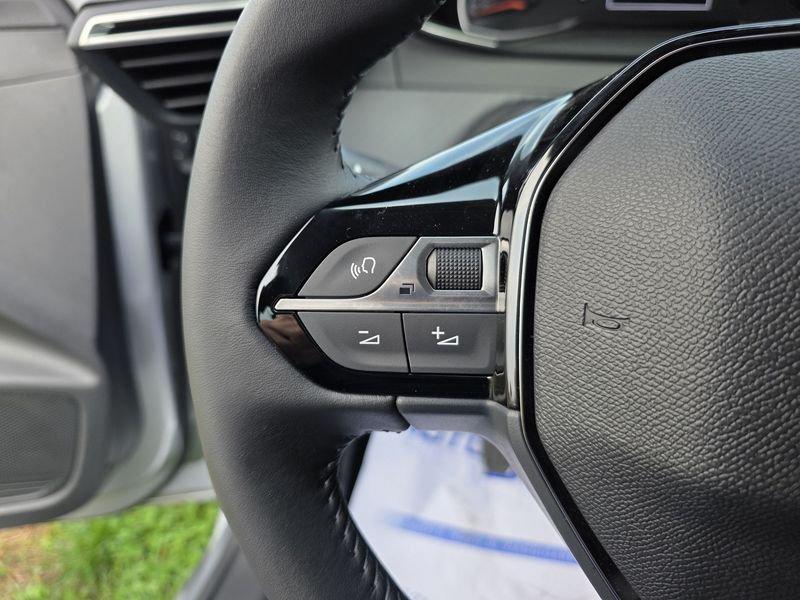Peugeot 208 PureTech 100 CV Style NESSUN VINCOLO di FINANZIAMENTO