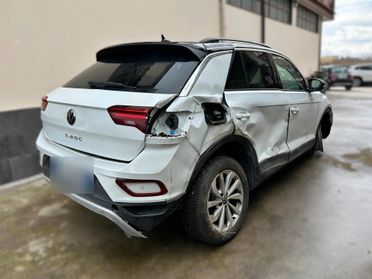 VW T-Roc 2.0 TDI 150CV DSG - 2025 Incidentata