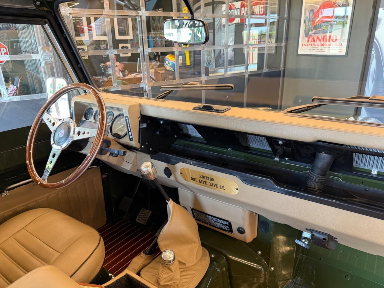 Land Rover Defender 90 diesel Soft-top 19J