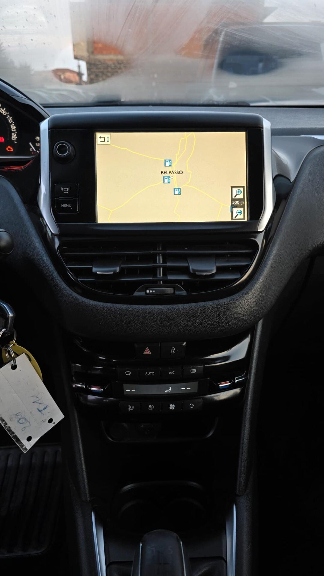 Peugeot 208 PureTech 82 3 porte Allure