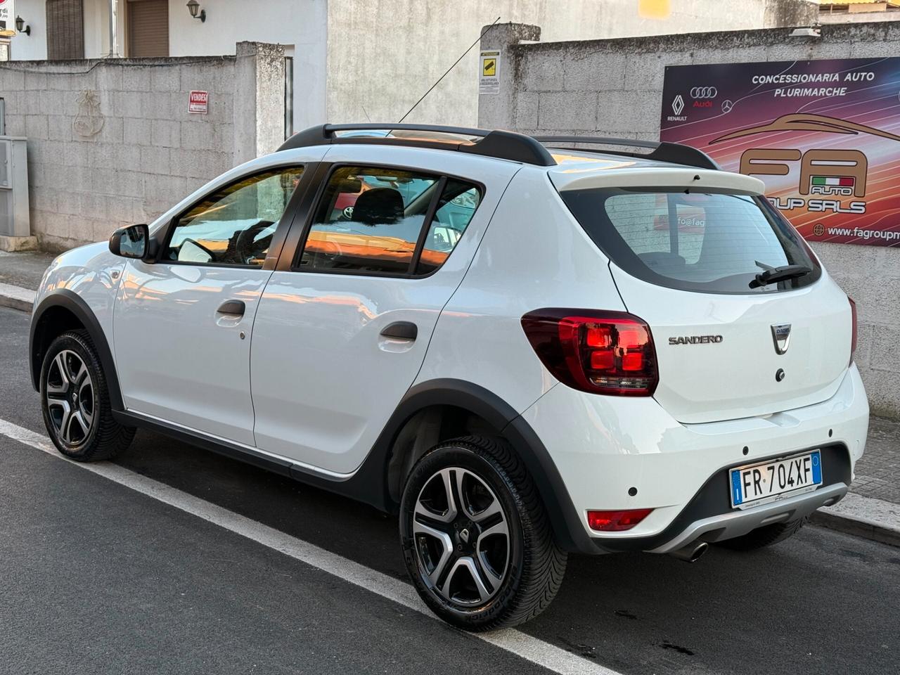 Dacia Sandero 0.9 TCe 90CV NAVI CAMERA LED - 2018