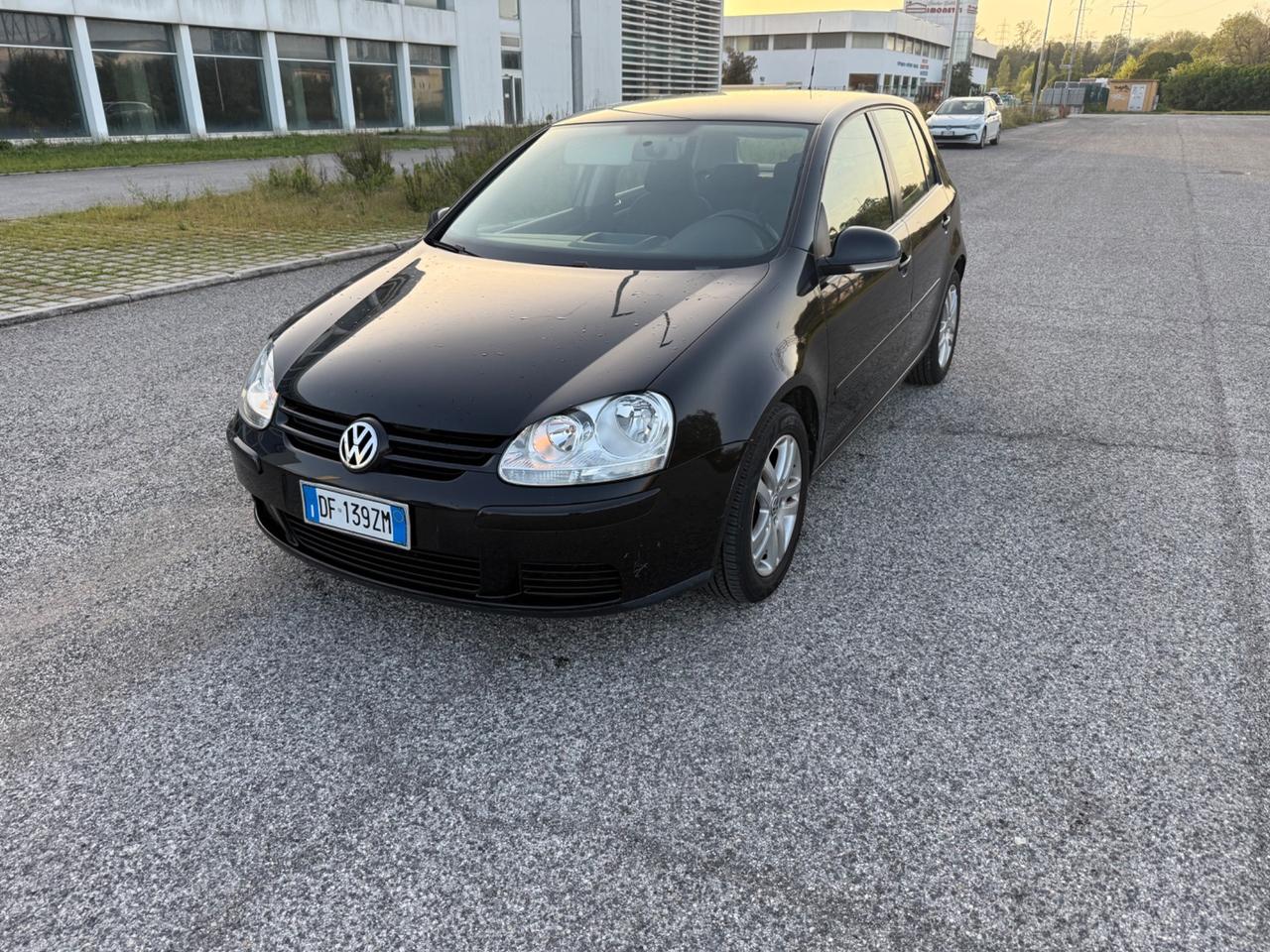 Volkswagen Golf 1.6 16V FSI 5p. Comfortline OK NEO PATENTATI