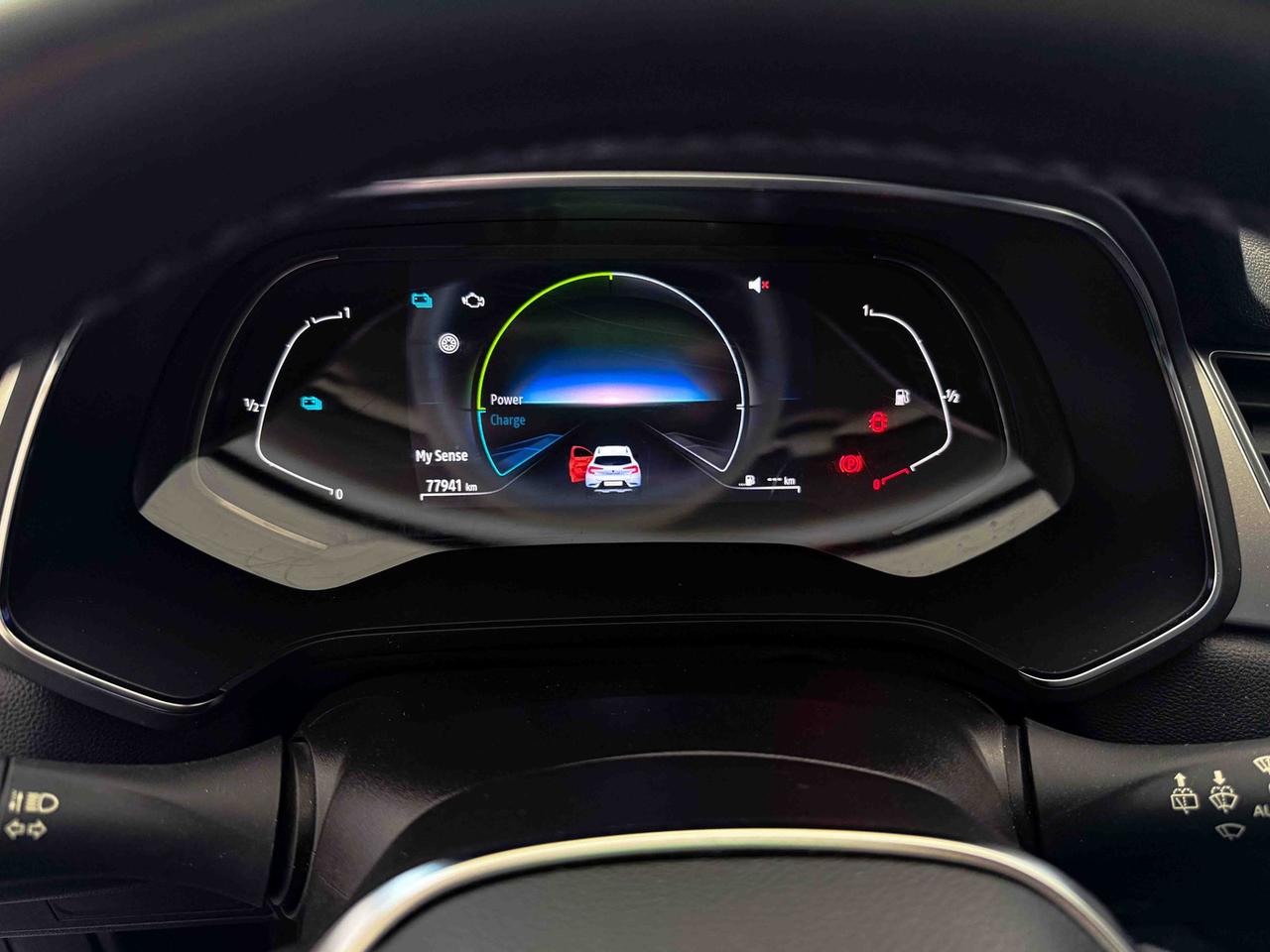 Renault Captur 1.6 e-tech hybrid intens 145cv auto