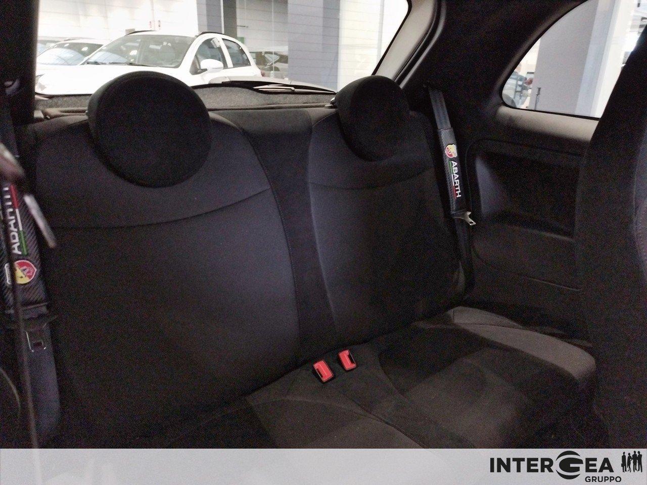 ABARTH 695 1.4 t-jet 180cv auto