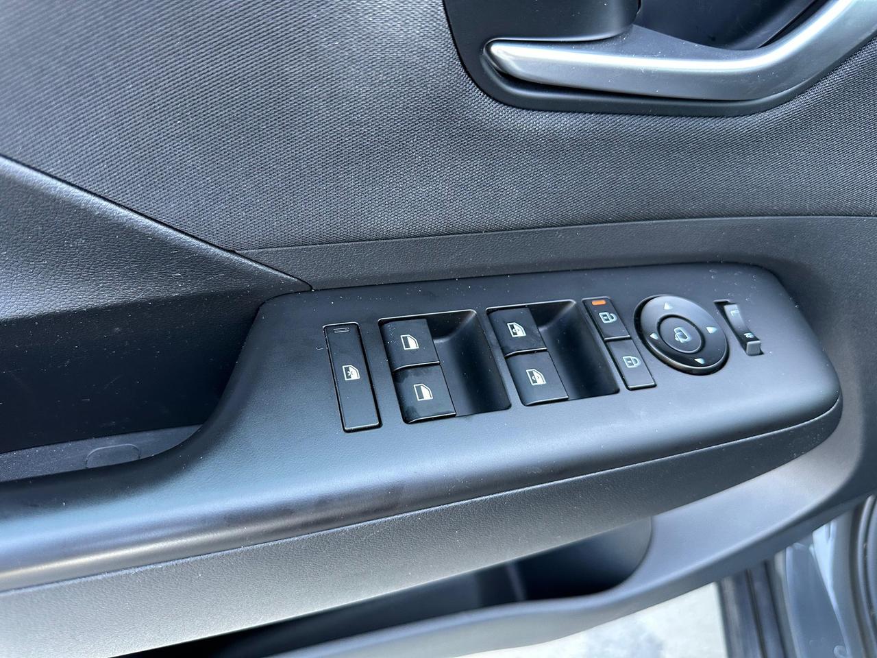 Hyundai Kona 1.0 t-gdi 48v x line 2wd 120cv mt