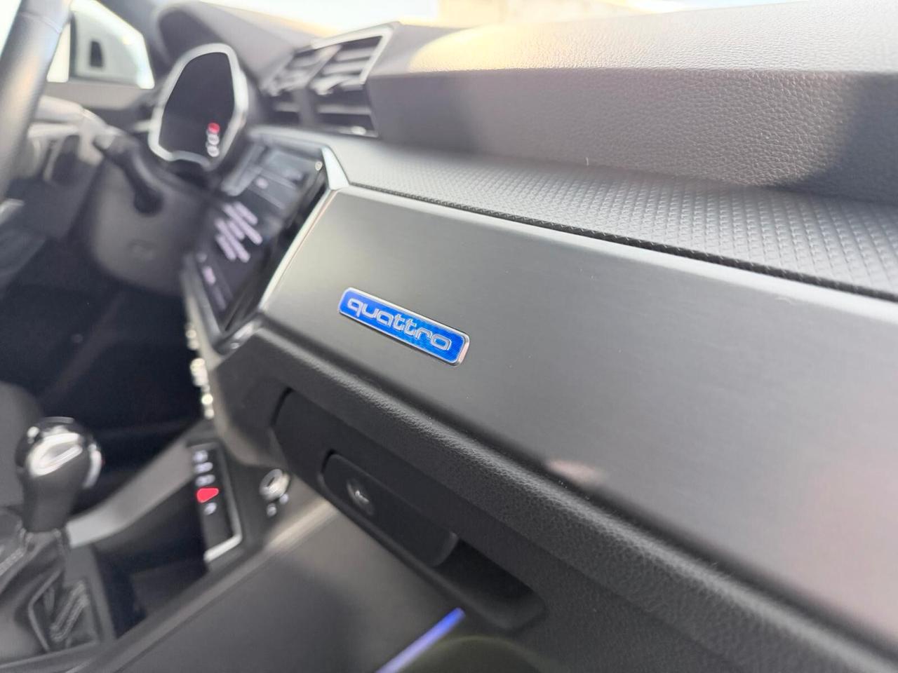 Q3 SPB 40 TDI 200 CV 3X S-LINE QUATTRO IPER-FULL IVA ESPOSTA