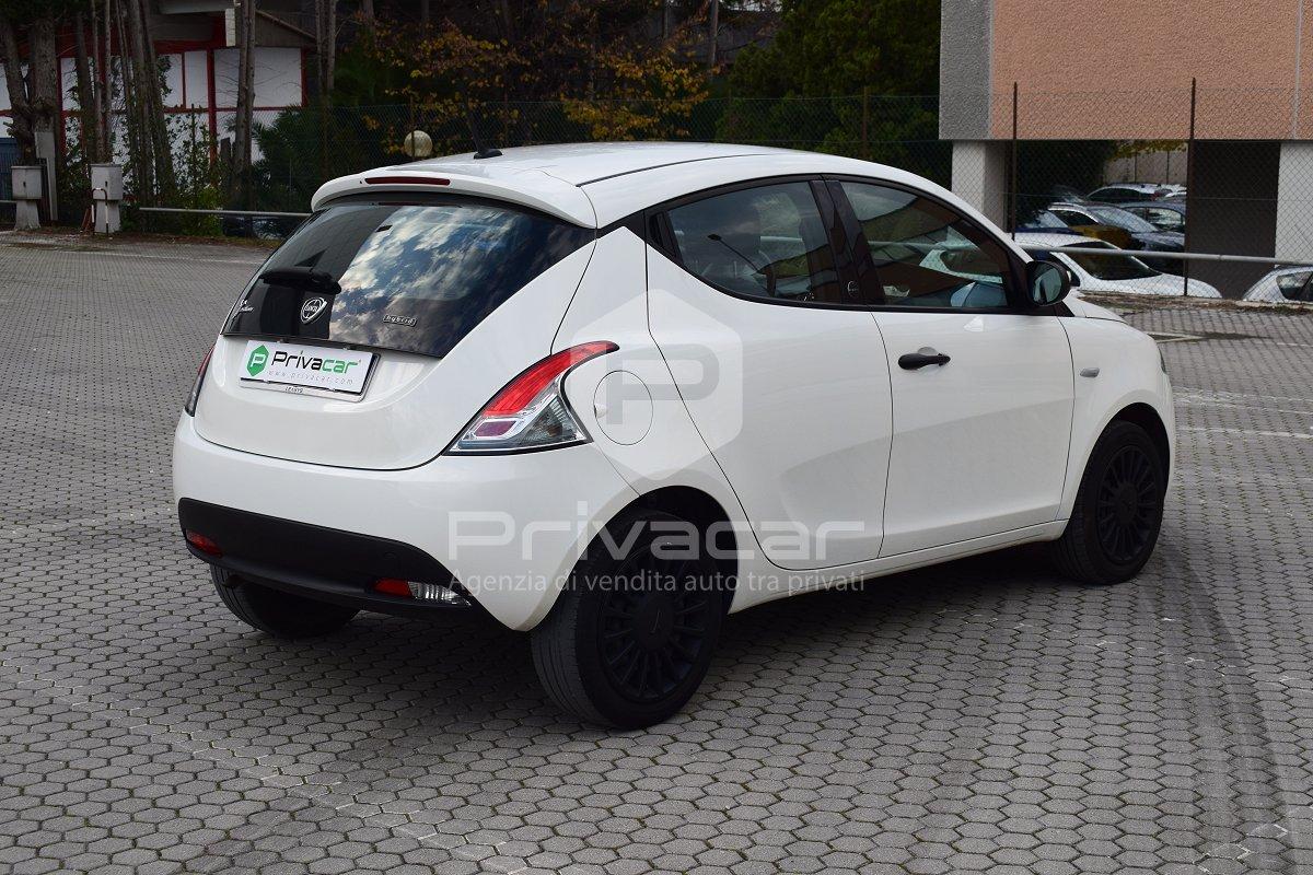 LANCIA Ypsilon 1.0 FireFly 5 porte S&S Hybrid Ecochic Gold