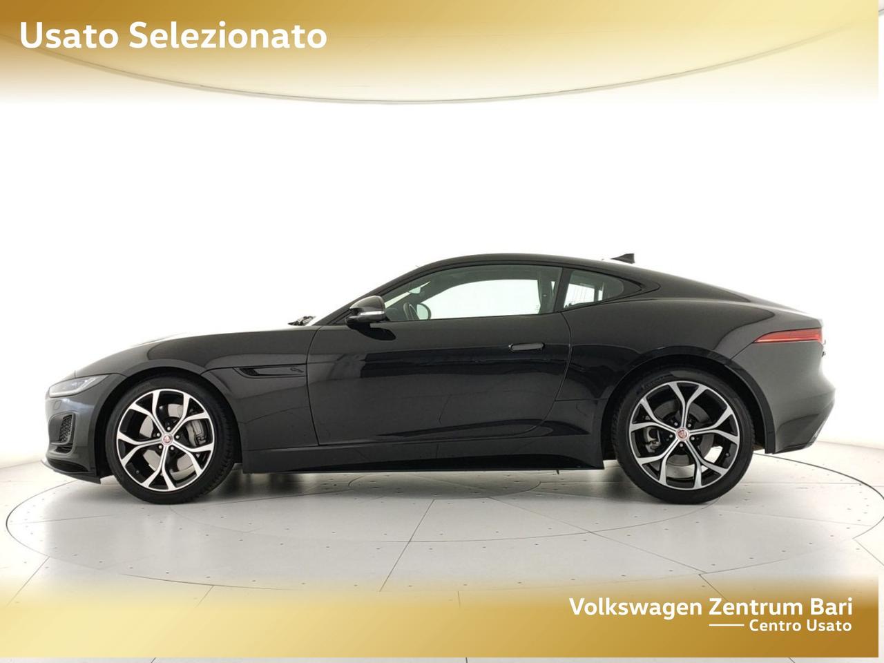 Jaguar F-Type coupe 2.0 i4 r-dynamic rwd 300cv auto