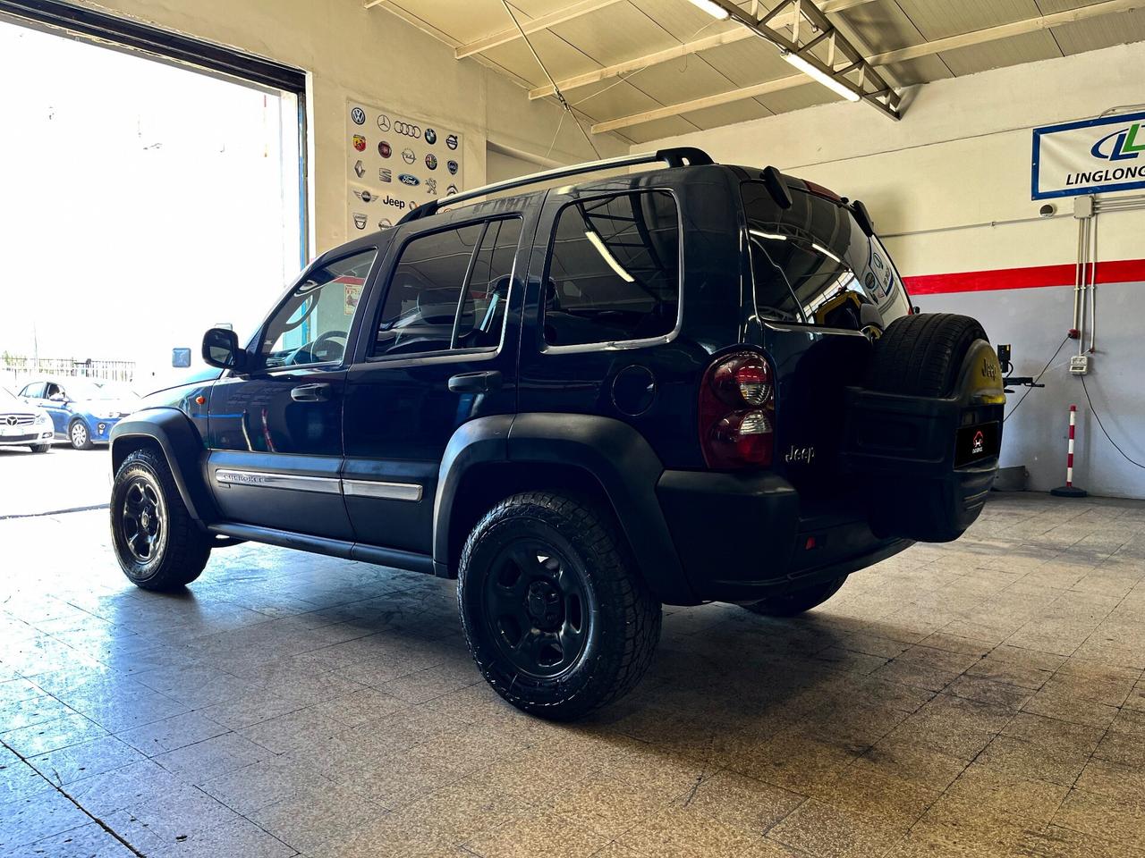 Jeep Cherokee 2.8 CRD