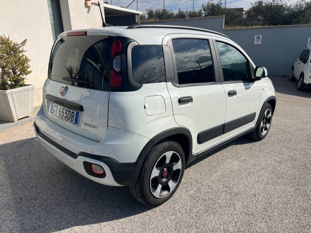 FIAT Panda 1.0 FireFly S&S Hybrid Panda Cross