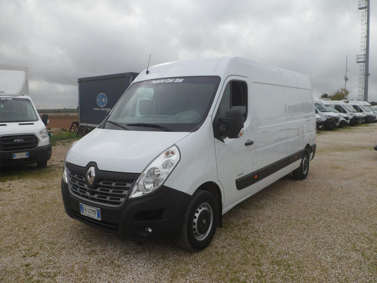 Renault Master furgone lungo