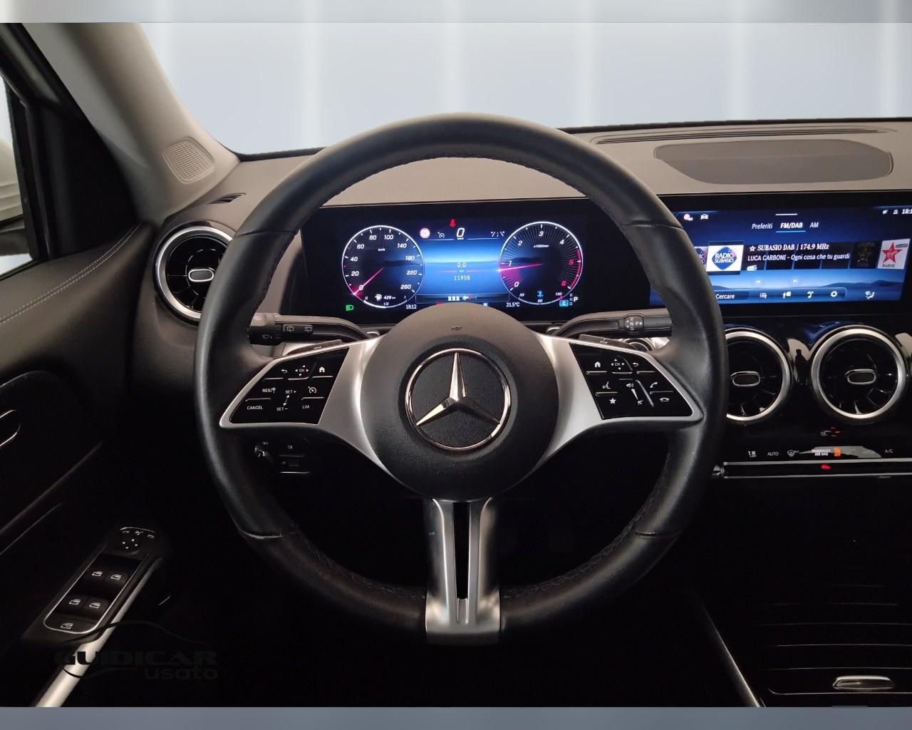 Mercedes-Benz GLB - X247 2023 - GLB 180 d Progressive Advanced auto