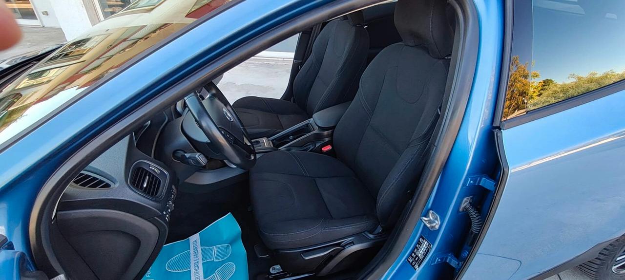 Volvo V40 1.6D Cross Country "AUTOMATICA"