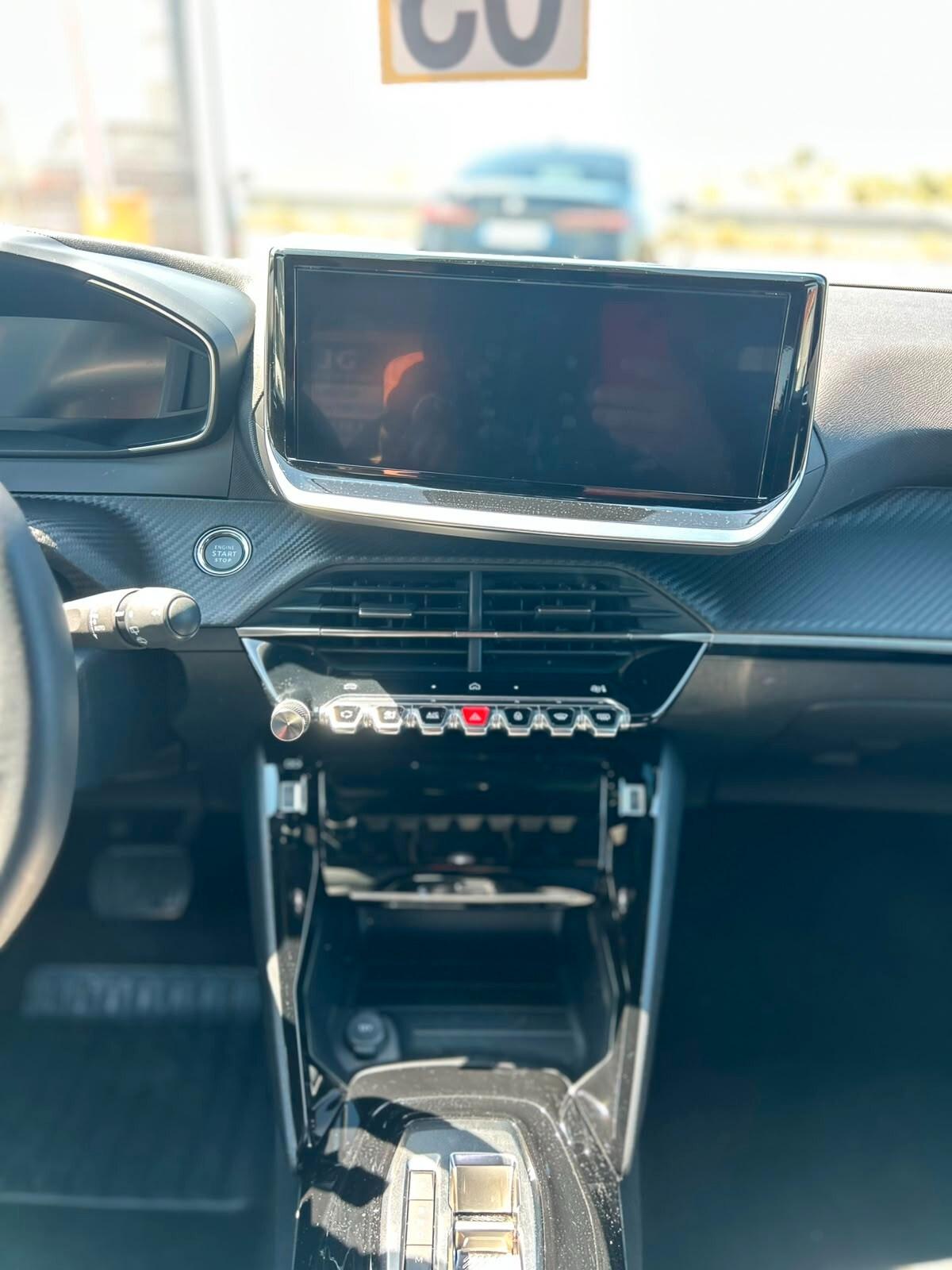 Peugeot 2008 Hybrid 145 e-DCS6 Allure