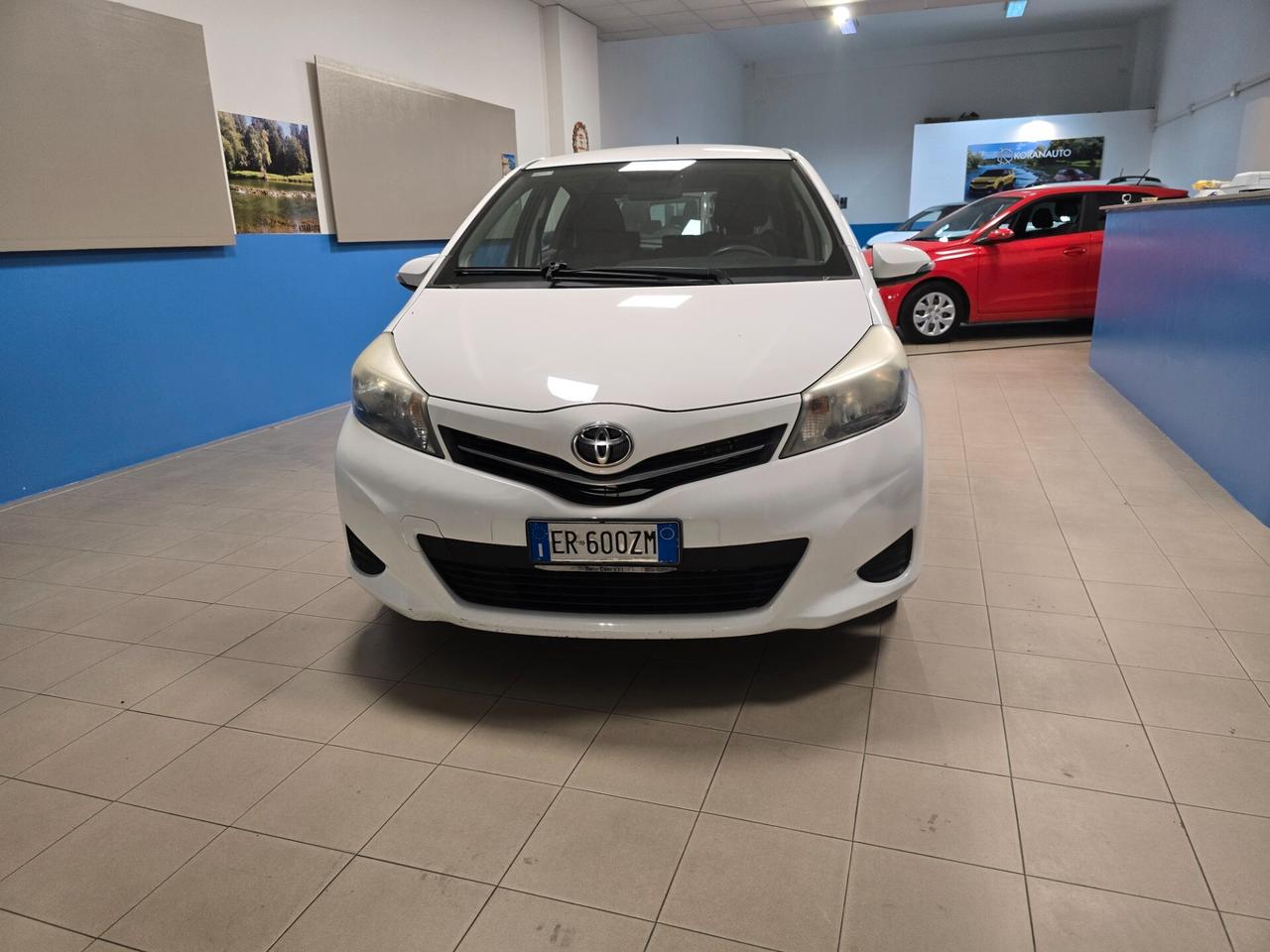 Toyota Yaris 1.0 5 porte