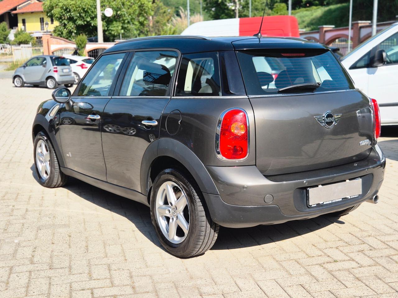 Mini Cooper D Countryman 1.6 ALL4 //SOLO 100.000 KM