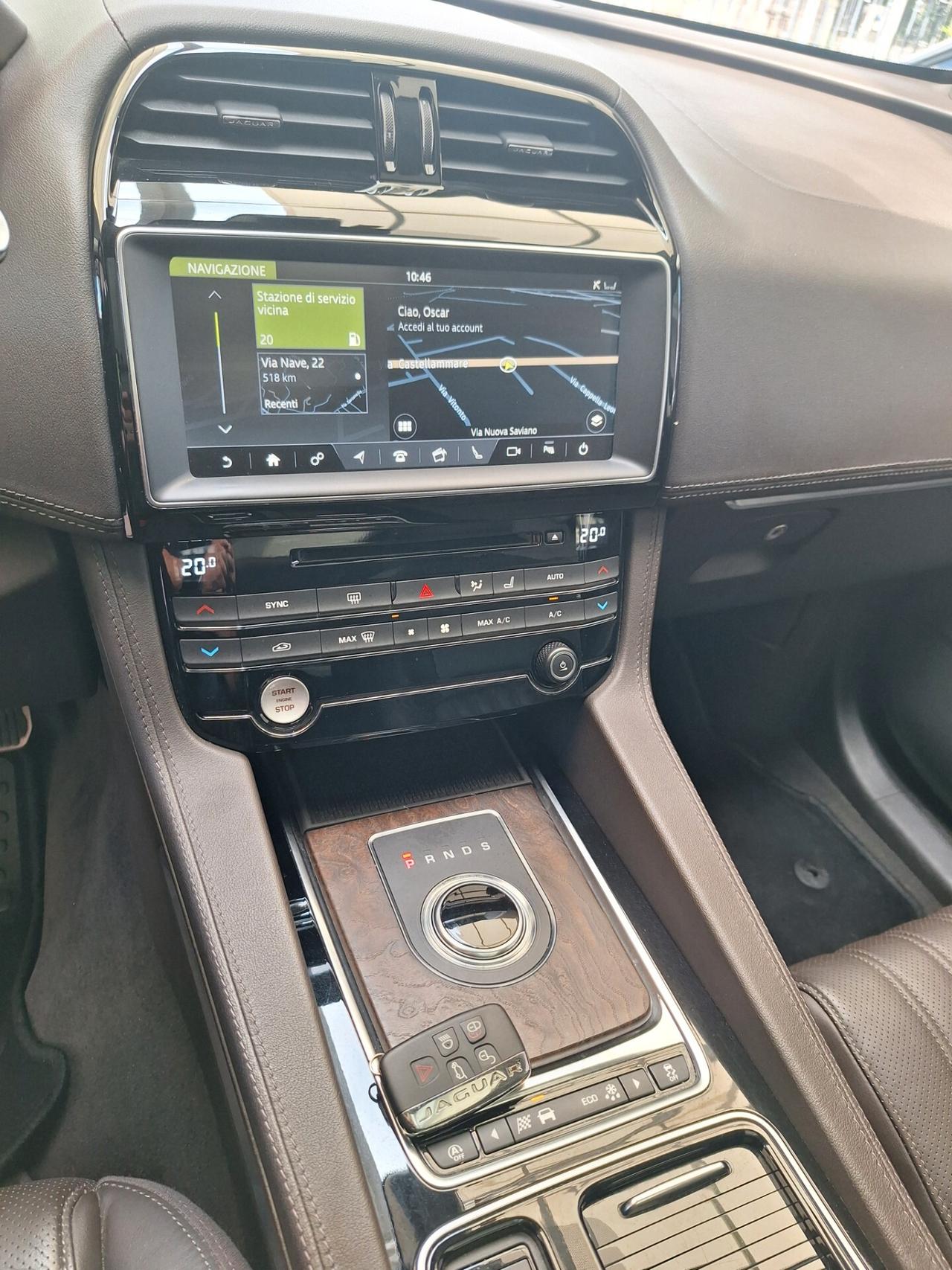 Jaguar F-Pace 2.0 D 240 CV AWD aut. Portfolio Tetto Panor Apribile
