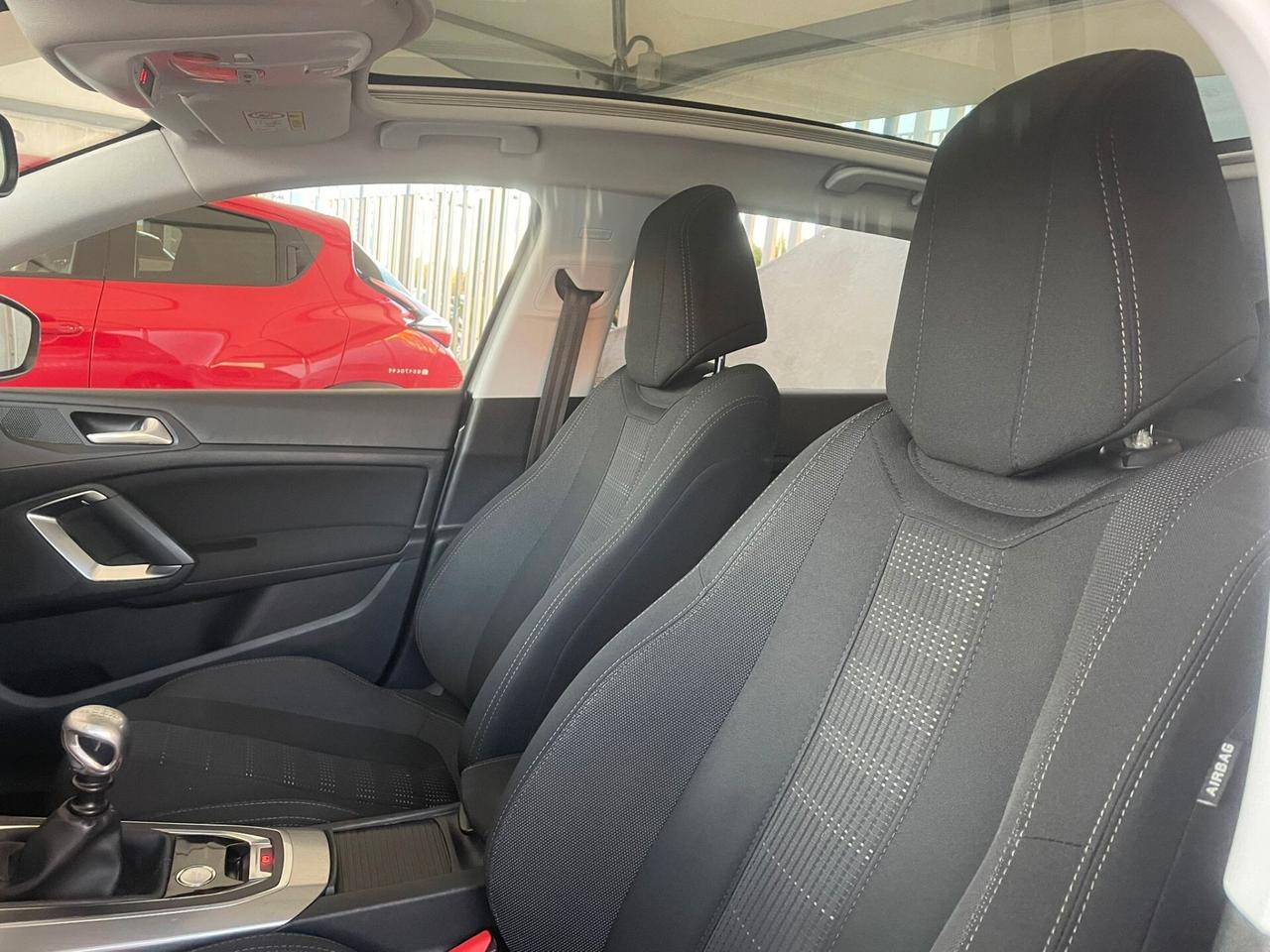 Peugeot 308 BlueHDi 120 S&S Allure