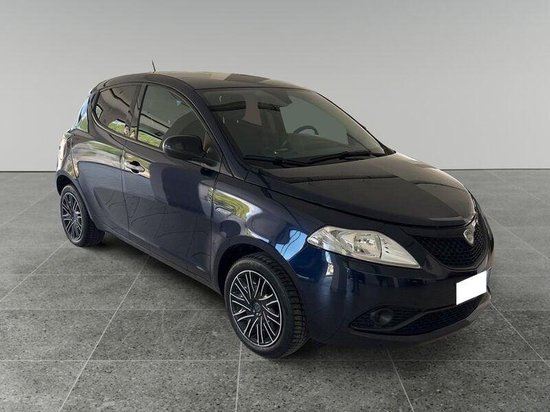 Lancia Ypsilon 1.2 69 CV 5 porte GPL Ecochic Gold