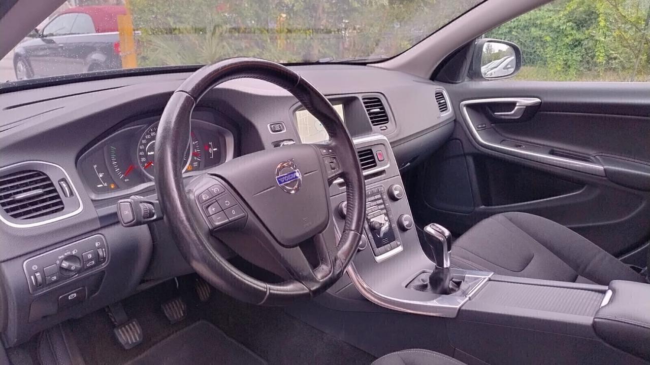 Volvo V60 2.0 diesel D2 EURO6