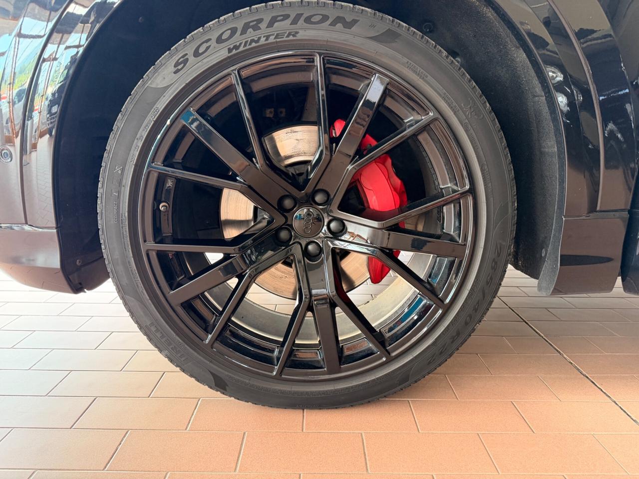 Audi Q8 3.0TDI 286cv S-Line Quattro E6
