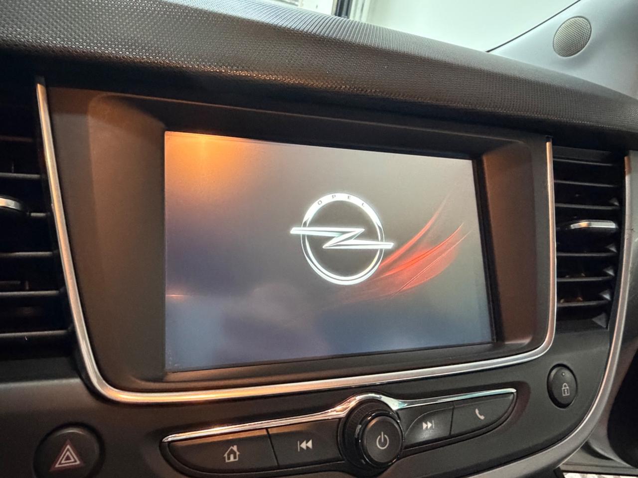 Opel Crossland X Crossando