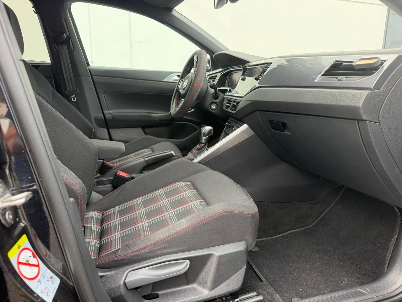 Volkswagen Polo GTI 2.0 TSI GTI SPORT #50423