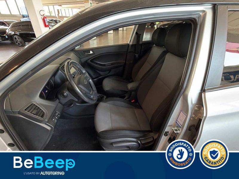 Hyundai i20 5P 1.2 MPI DUALCOLOR 84CV