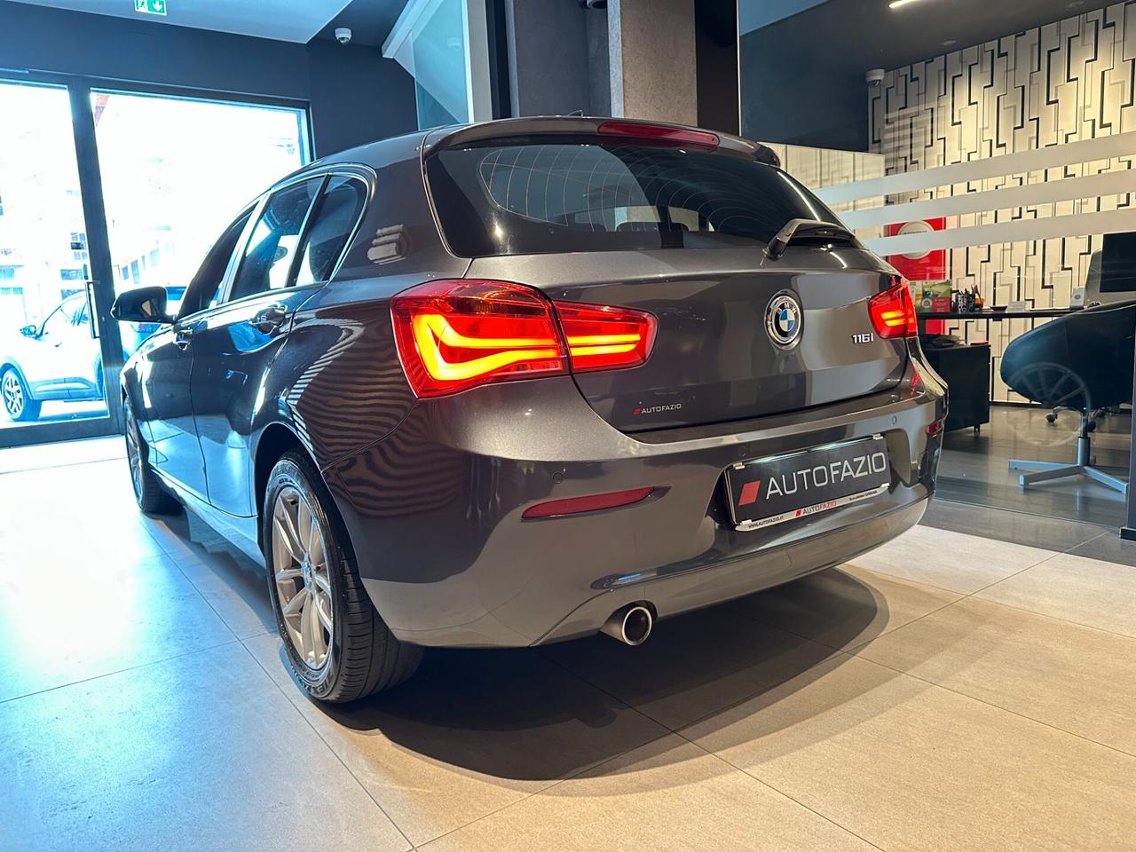 Bmw 116 116i 5p. Advantage