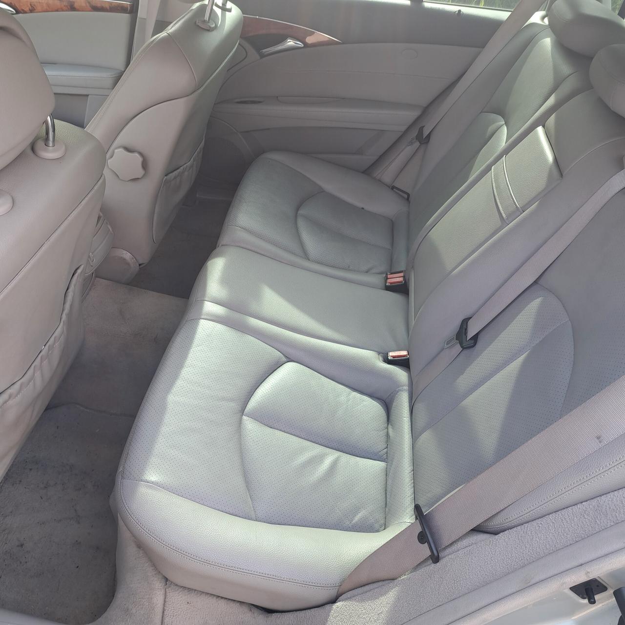 Mercedes-benz E 270 Mercedes Classe 270Cdi cambio manuale 6marce Autocarro 5posti motore da sostituire/ o per ricambi