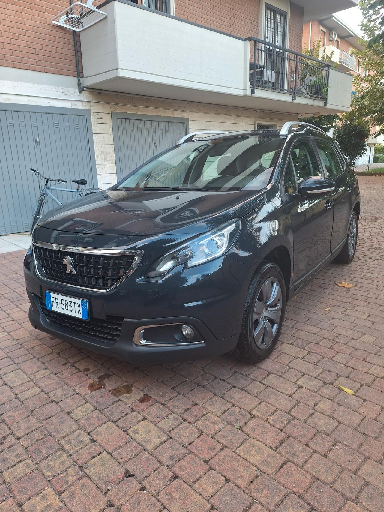 Peugeot 2008 PureTech 82 Allure Benz/Gpl