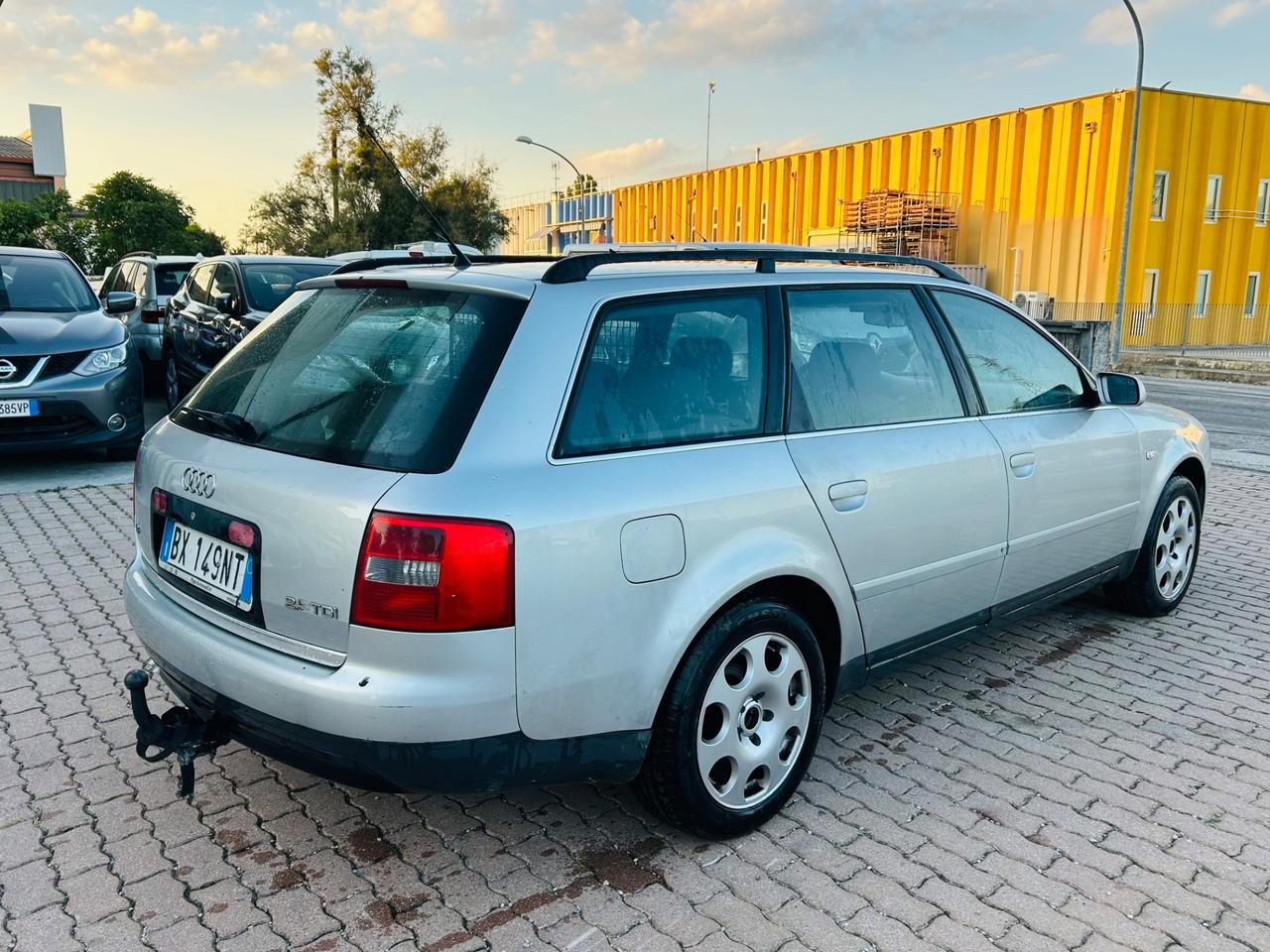 Audi A6 2.5 V6 TDI cat Avant 155CV