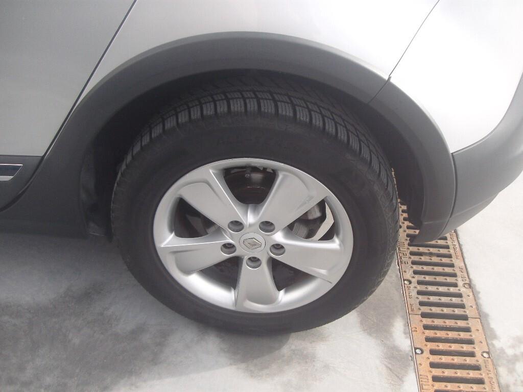 Renault Scenic XMod Cross 1.5 dCi Energy - 2013