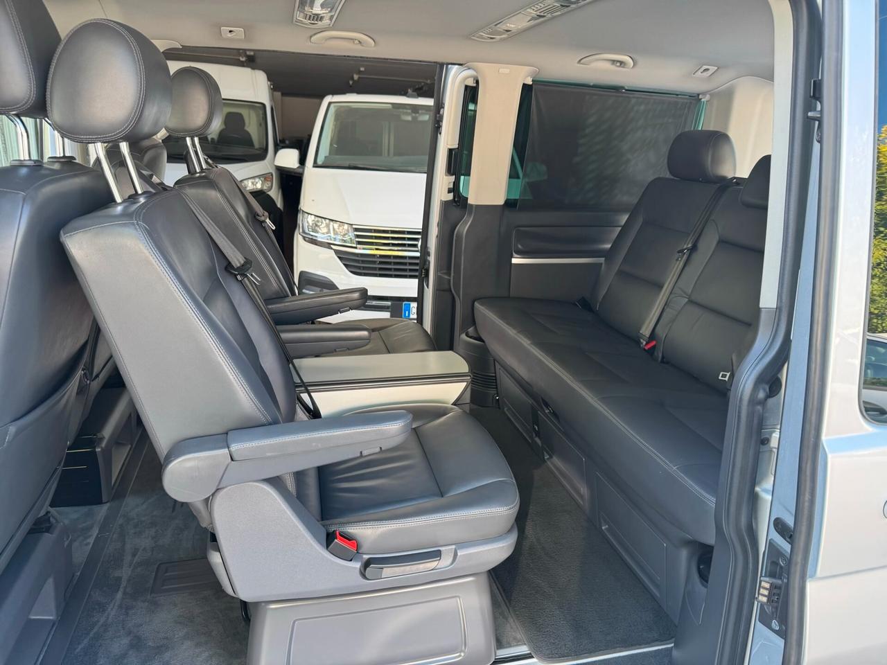Volkswagen Multivan T5 2.0TD HIGHLINE 140cv DSG 7P