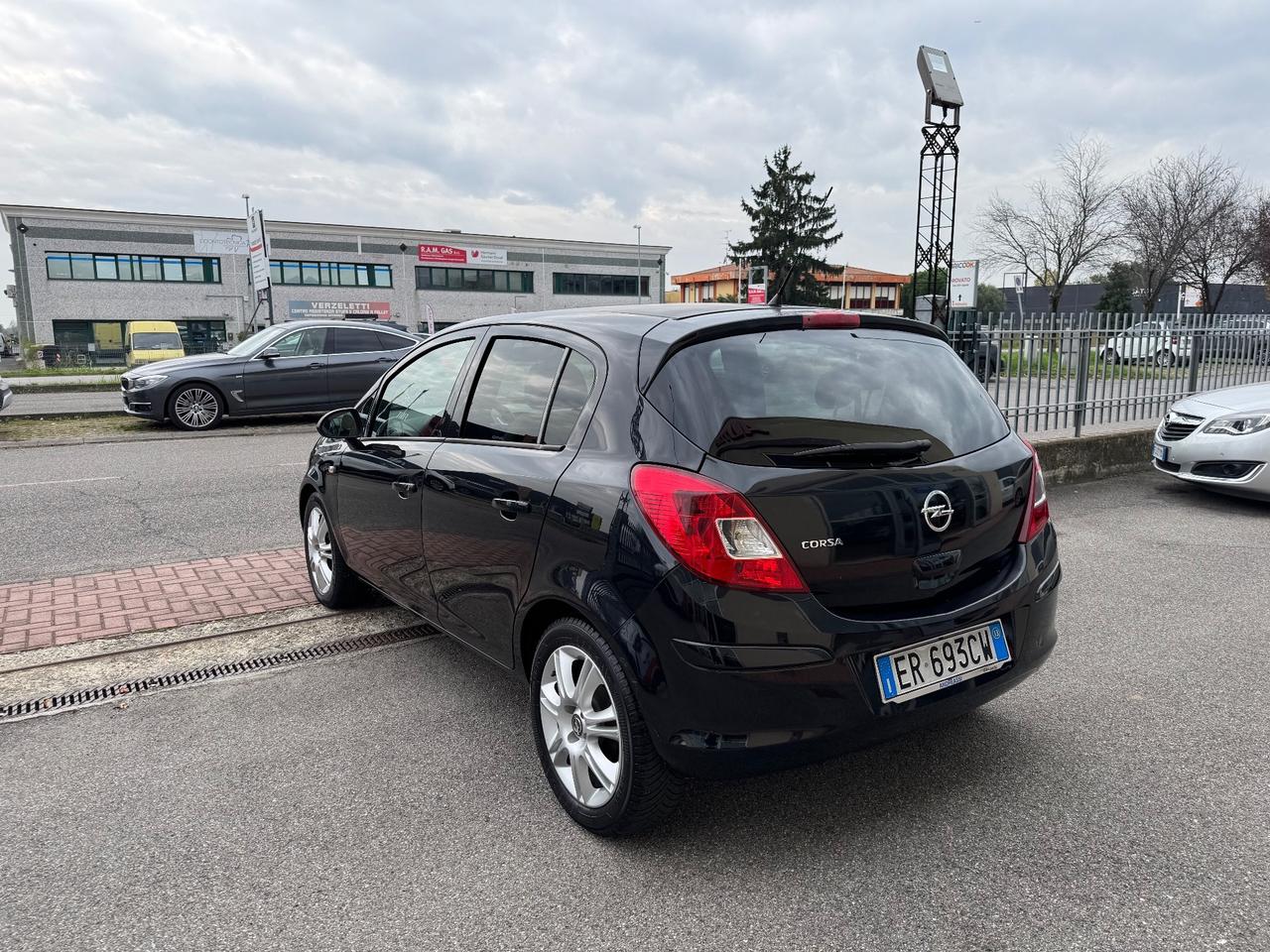 Opel Corsa 1.2 Benzina GPL scadenza 2035