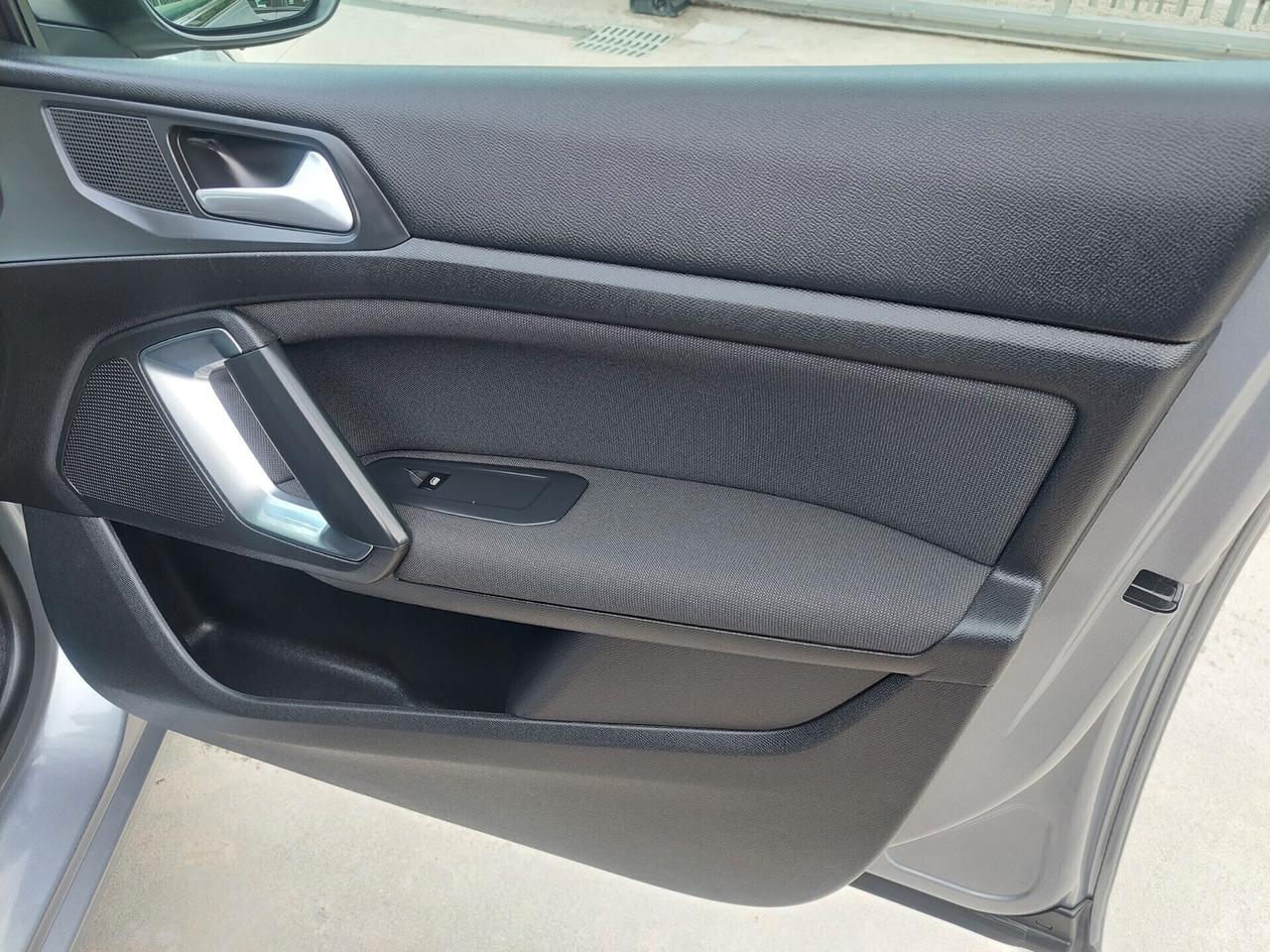 Peugeot 308 SW BlueHDi 130 S&S Allure