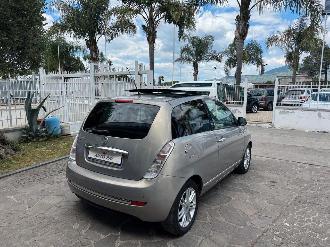 Lancia Ypsilon 1.4 Platino Ecochic GPL