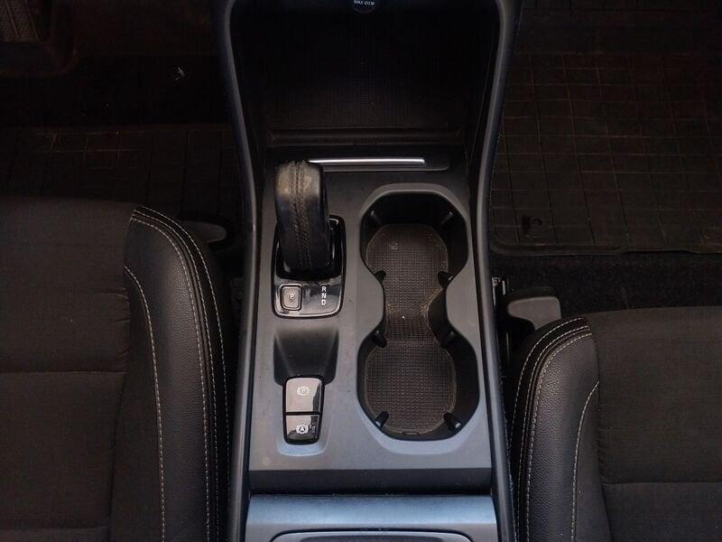 Volvo XC40 XC40 2.0 d3 Momentum awd geartronic