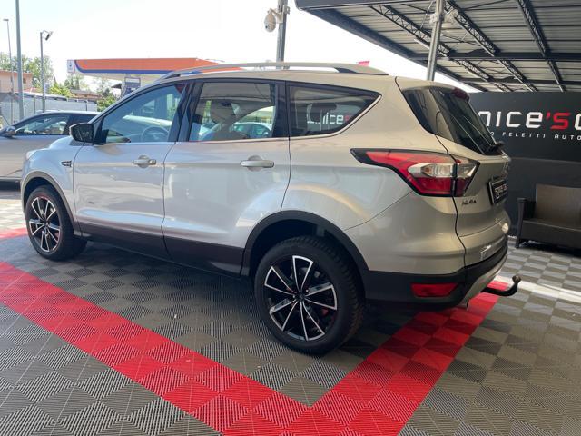 FORD Kuga 2.0 TDCI 150 CV S&S 4WD ?GANCIO TRAINO?