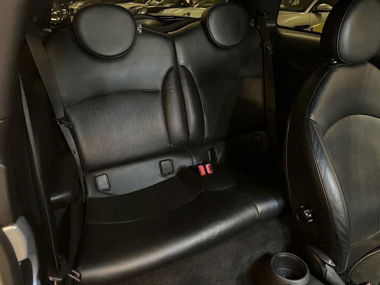 Mini 1.6 16V Cooper S allestimento JCW