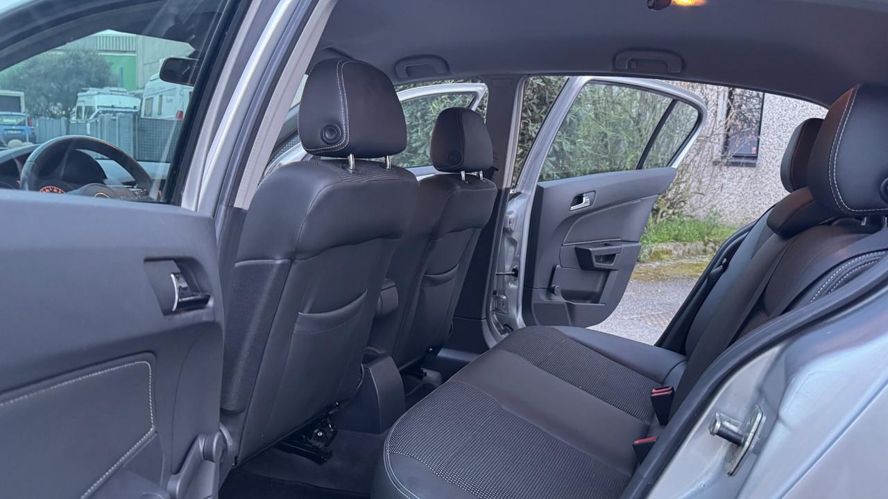 Opel Astra 1.6 T 16V 5 porte Cosmo Unico Proprietario del 44