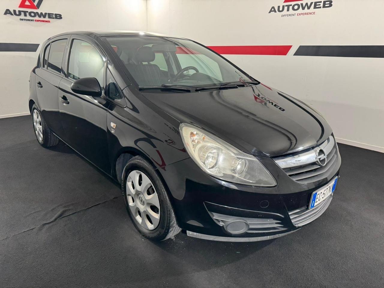 Opel Corsa 1.2 5 porte Club* NEOPATENTATI *