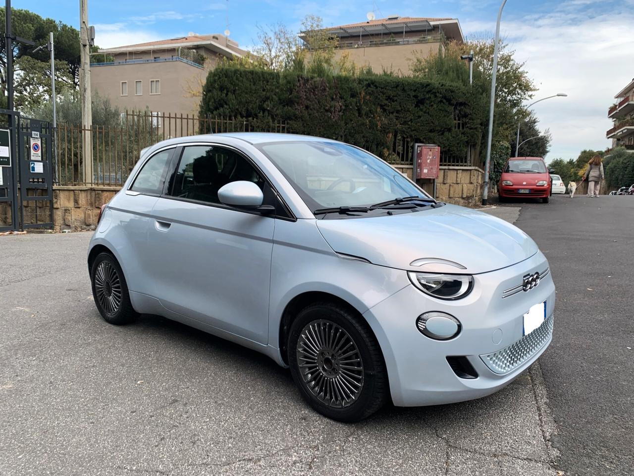 Fiat 500 500e 42KW La Prima AZIENDALE KK16000