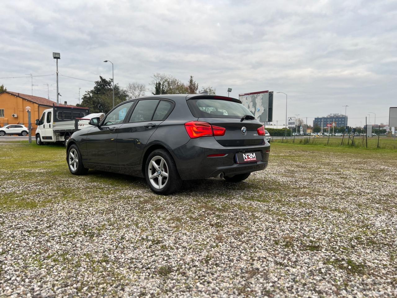 Bmw 118 120d 5p. Urban