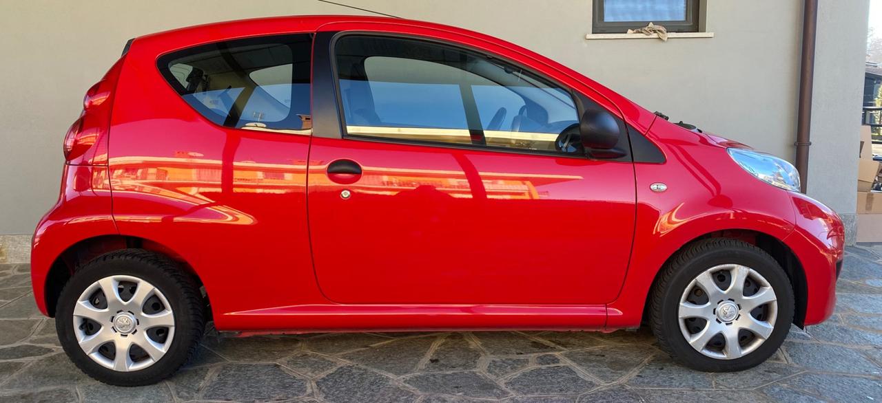 Peugeot 107 3 Porte 107 1.0 12v Access (desir) 3p FL