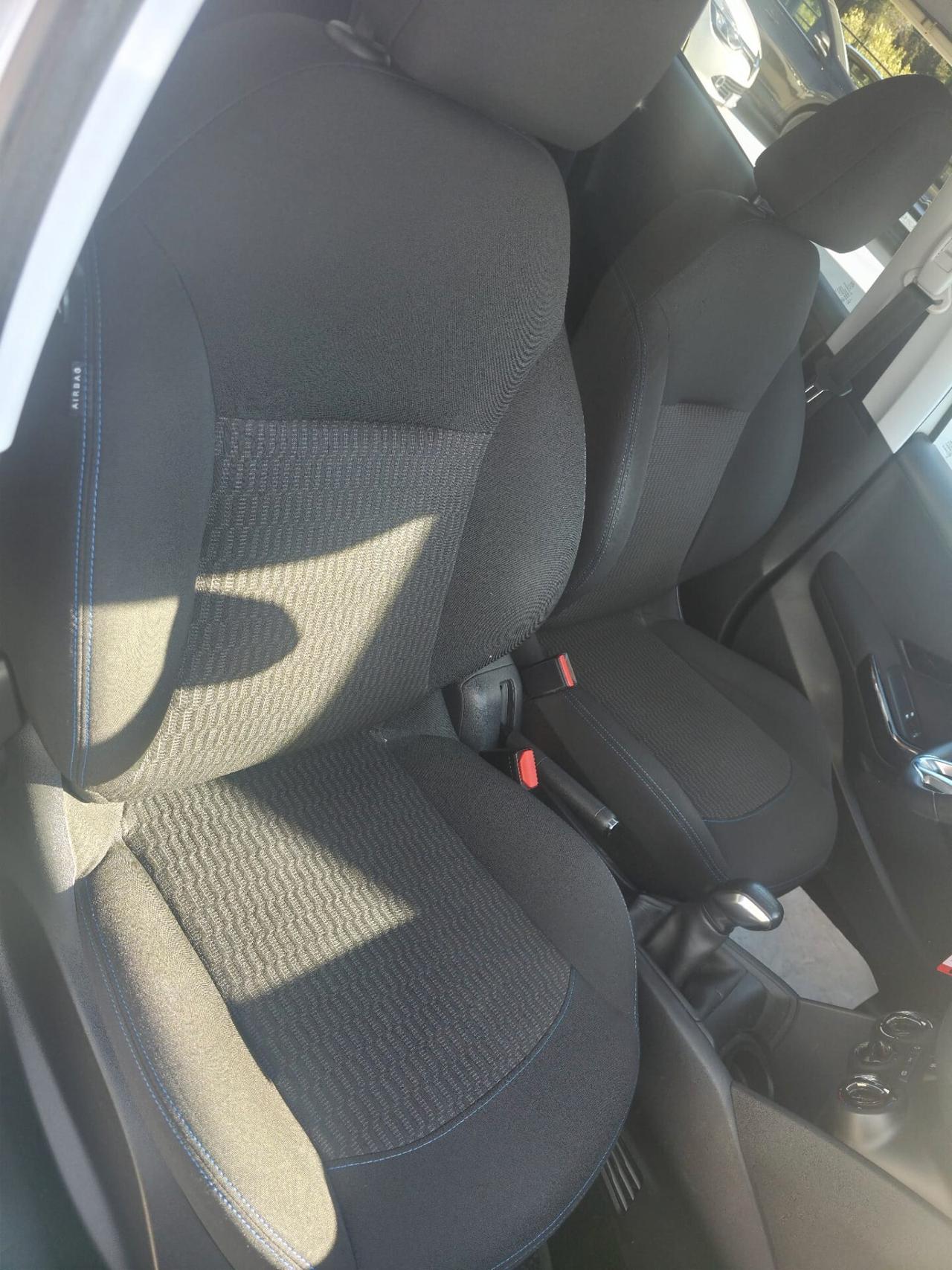 Peugeot 208 PureTech 82 Stop&Start 5 porte Signature