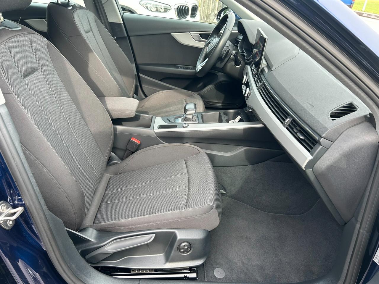 AUDI A4 Avant 35 2.0TDI 163CV S-Tronic Business