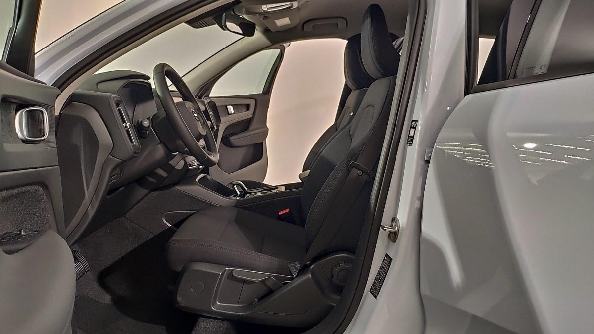 VOLVO Xc40 B3 Mild Hybrid Automatico Essential